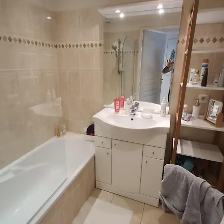 Appartement Beautiful Apt With Terrace In Antibes